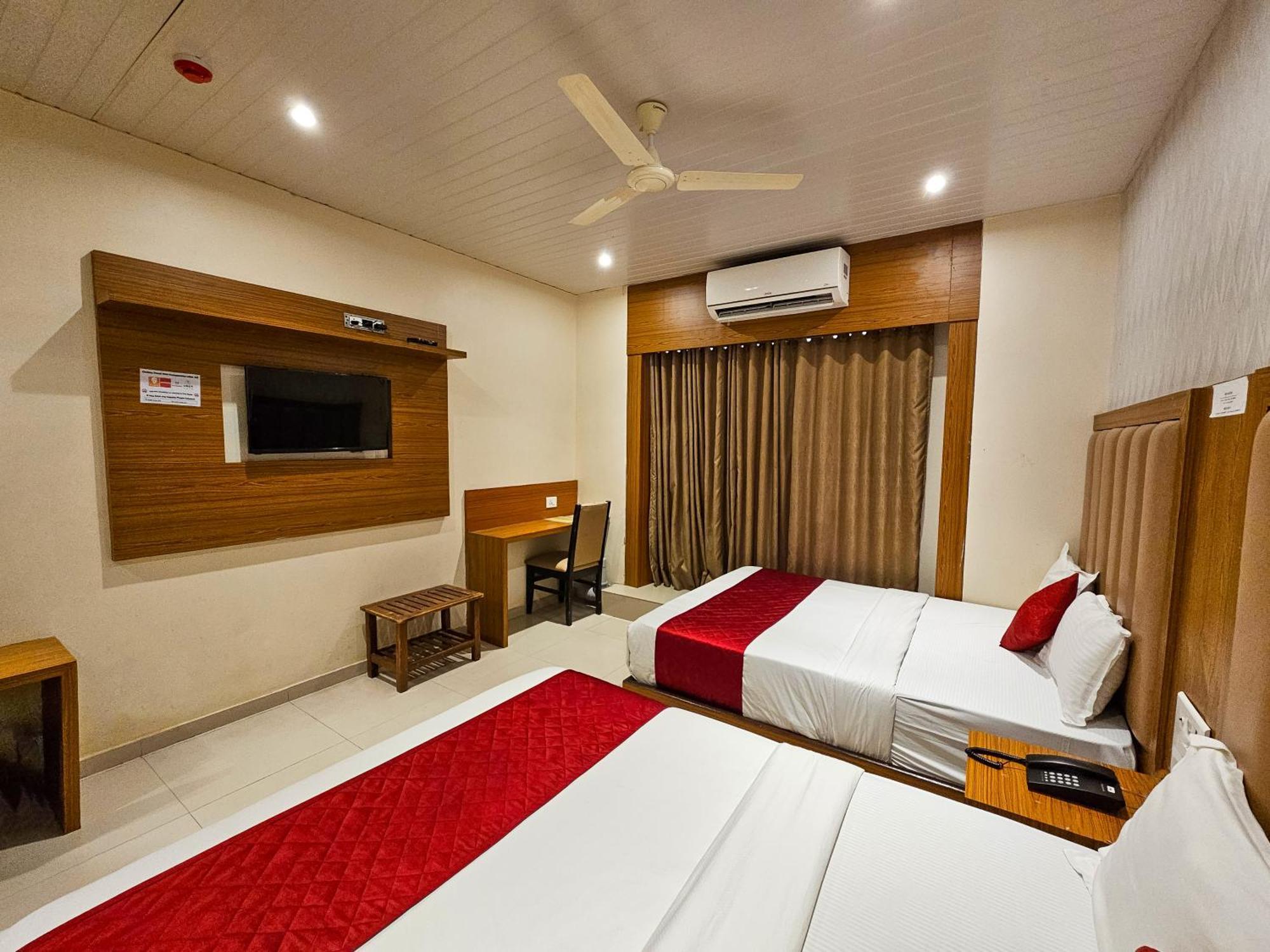 Hotel Bkc Inn - Near Trade Center, Visa Consulate Βομβάη Εξωτερικό φωτογραφία